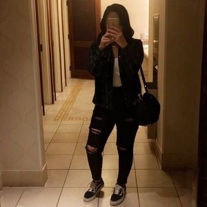 Meet your Posher, Brianne